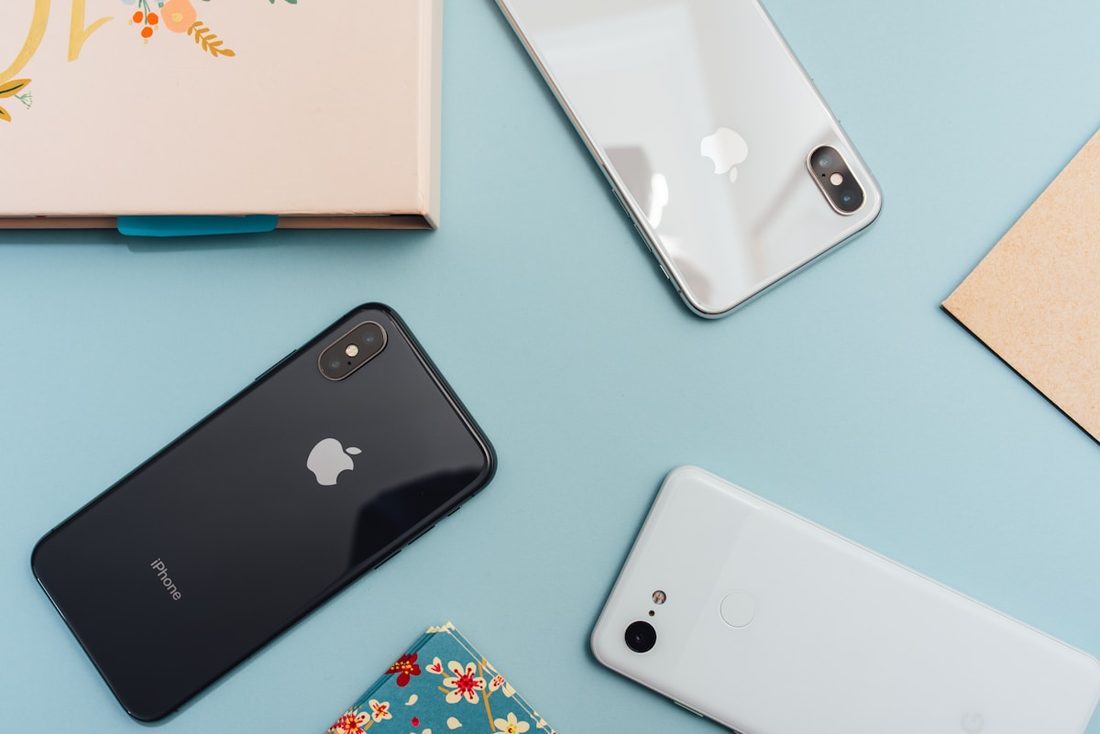 PA真人 APP 赛程与阵容界面示意
